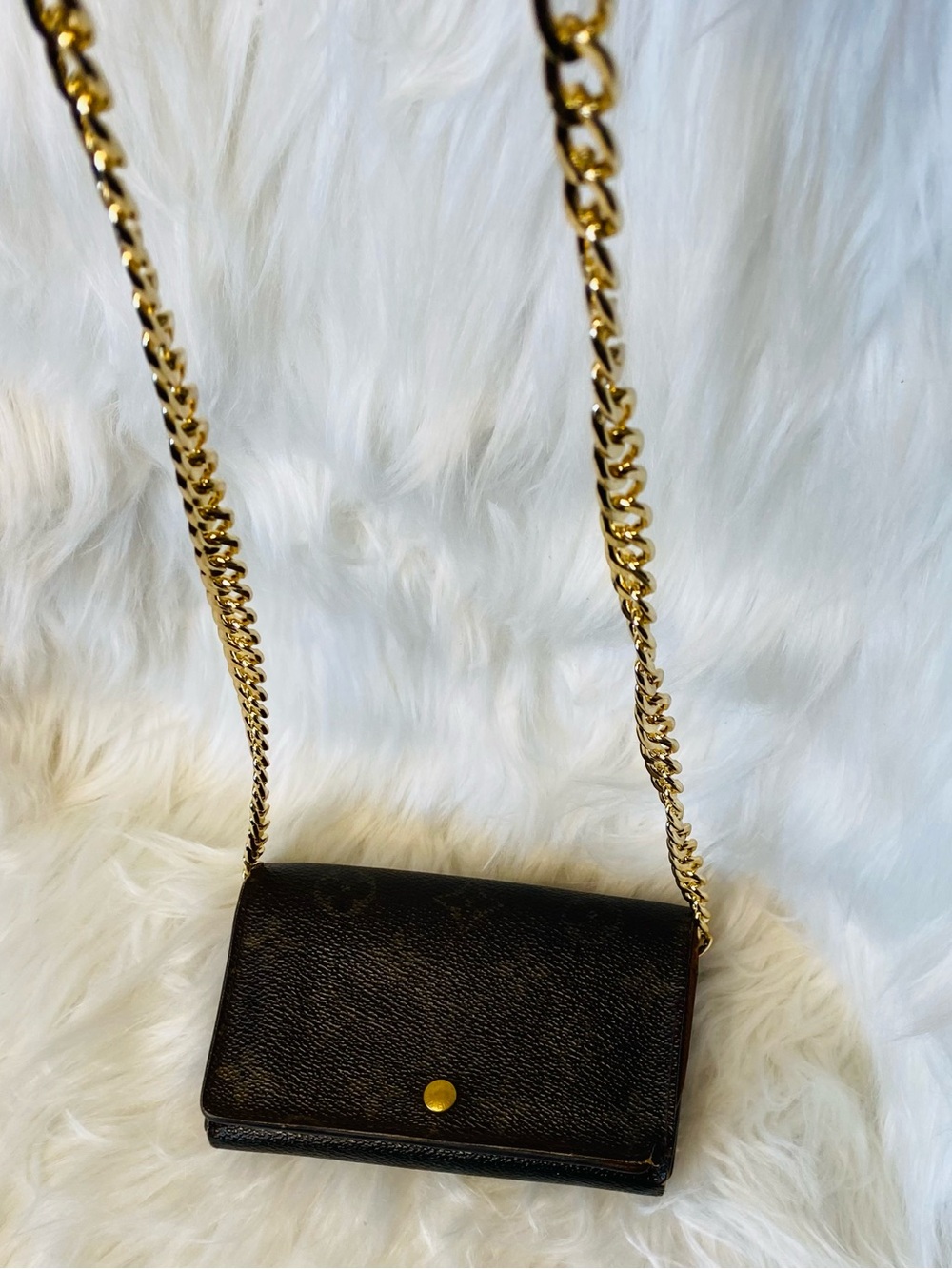 Louis Vuitton 2002 Porte Monnaie Tresor Compact Wallet/Chain Authentic
